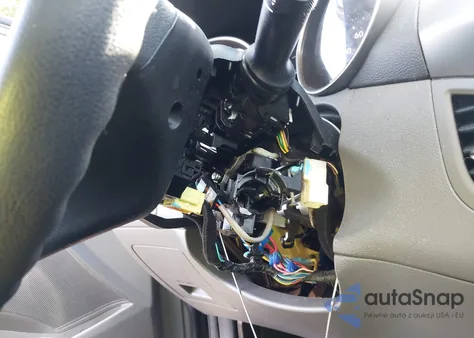 2013 Hyundai Elantra Gls z USA, uszkodzony, nr VIN 5NPDH4AE2DH347835